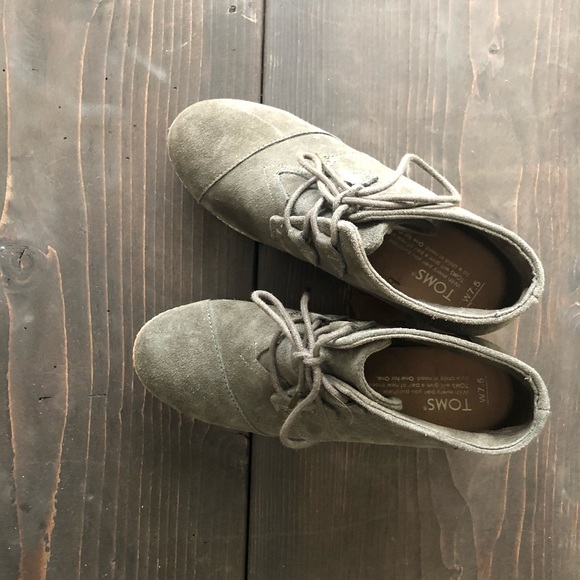 Toms Wedge Booties - Picture 5 of 7